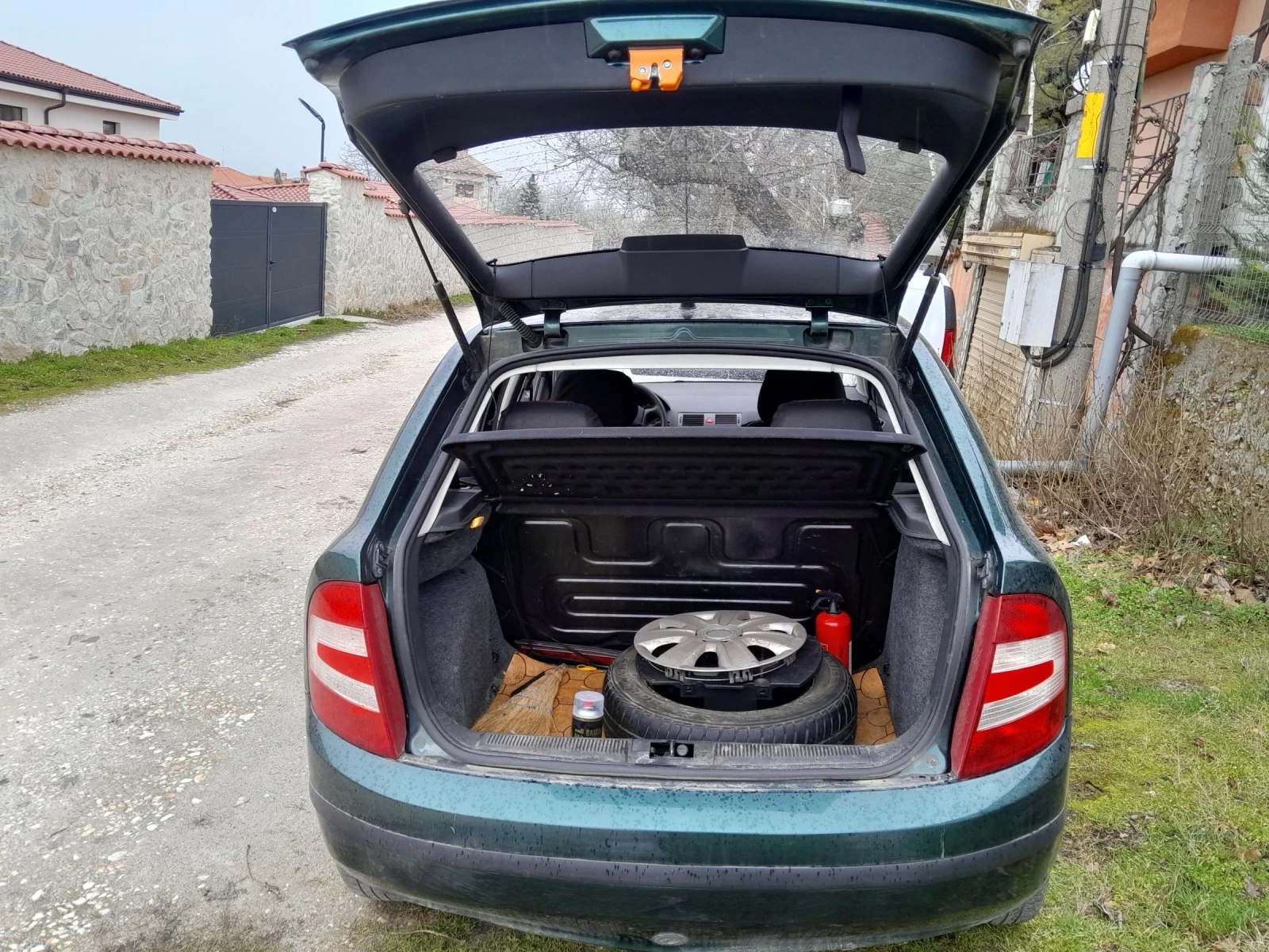 Skoda Fabia, снимка 4 - Автомобили и джипове - 54662904