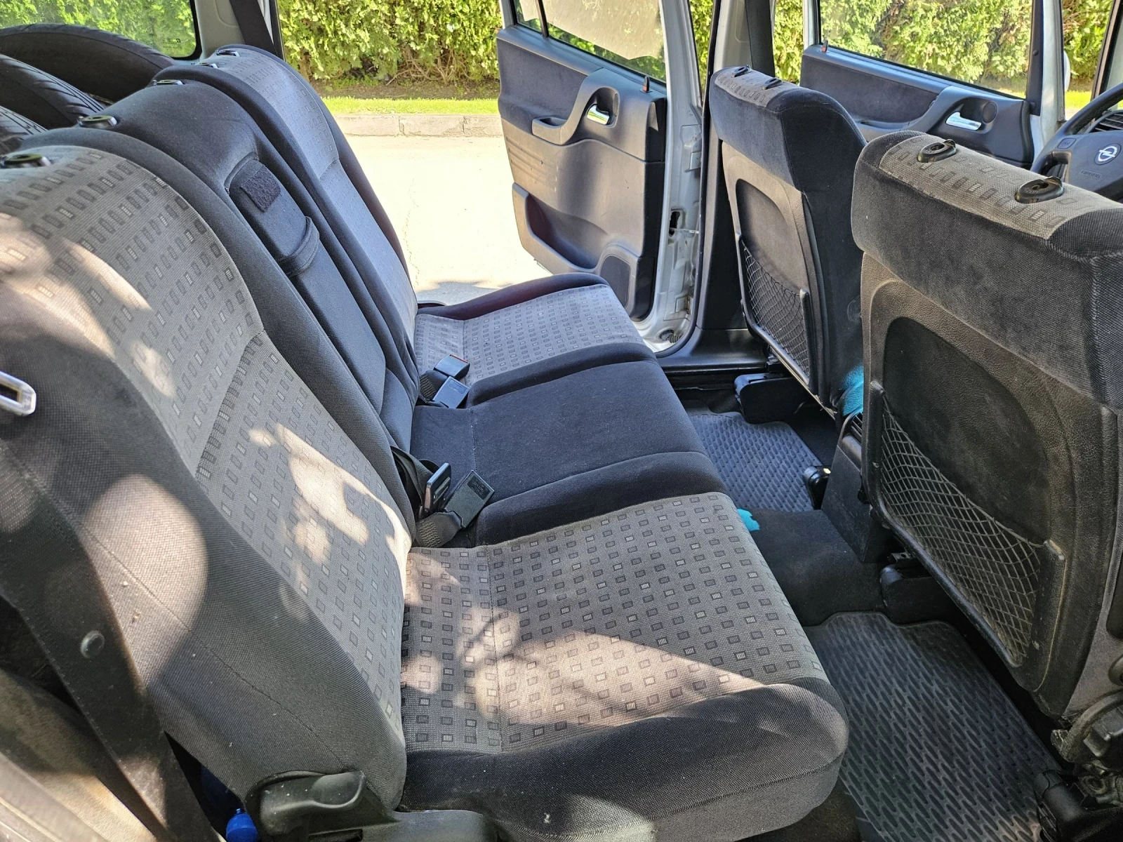 Opel Zafira 1.8, снимка 10 - Автомобили и джипове - 54732681