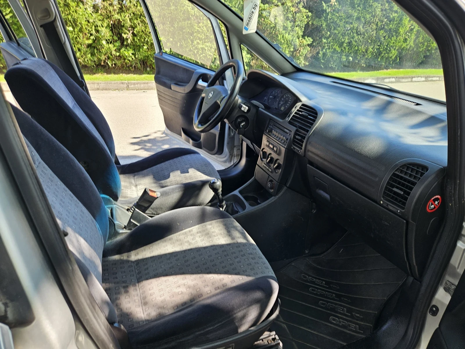 Opel Zafira 1.8, снимка 8 - Автомобили и джипове - 54732681