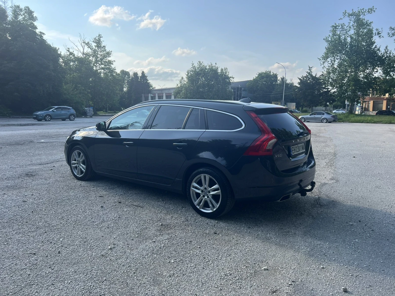 Volvo V60 MOMENTUM 2.0, 191к.с.AUTOMAT, снимка 4 - Автомобили и джипове - 54898203