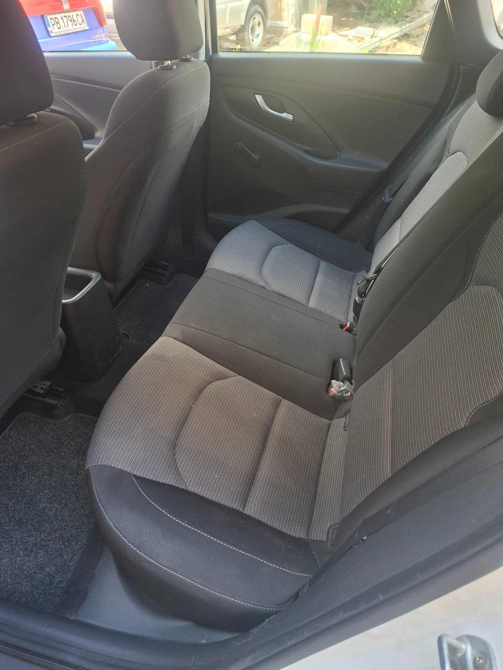 Hyundai I30 1.6CRDI, снимка 7 - Автомобили и джипове - 55817263