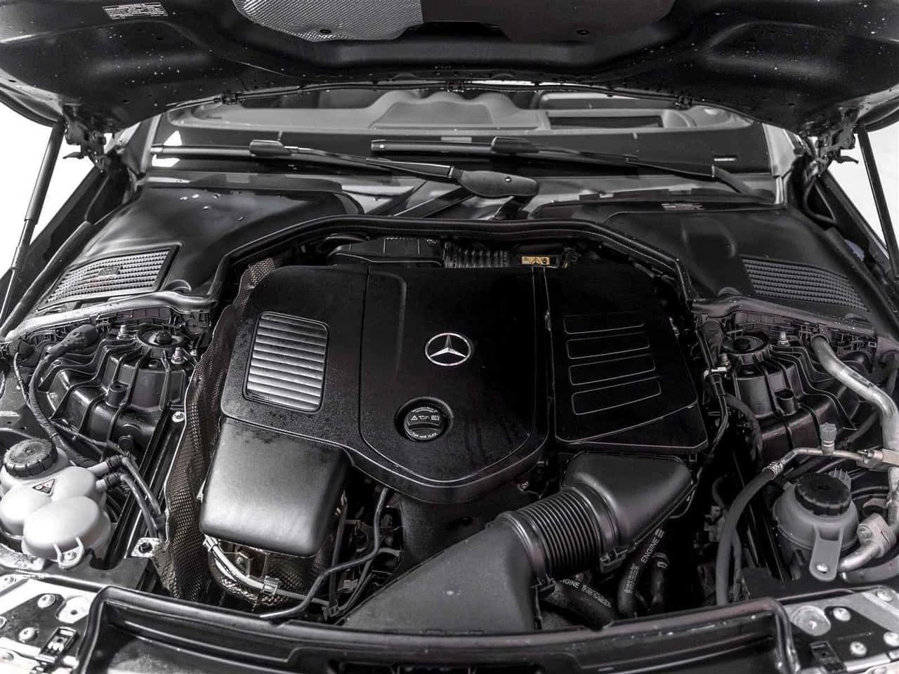 Mercedes-Benz CLE * 300| Accident Free| One Owner| AMG Night Pkg| Pi, снимка 15 - Автомобили и джипове - 55386434