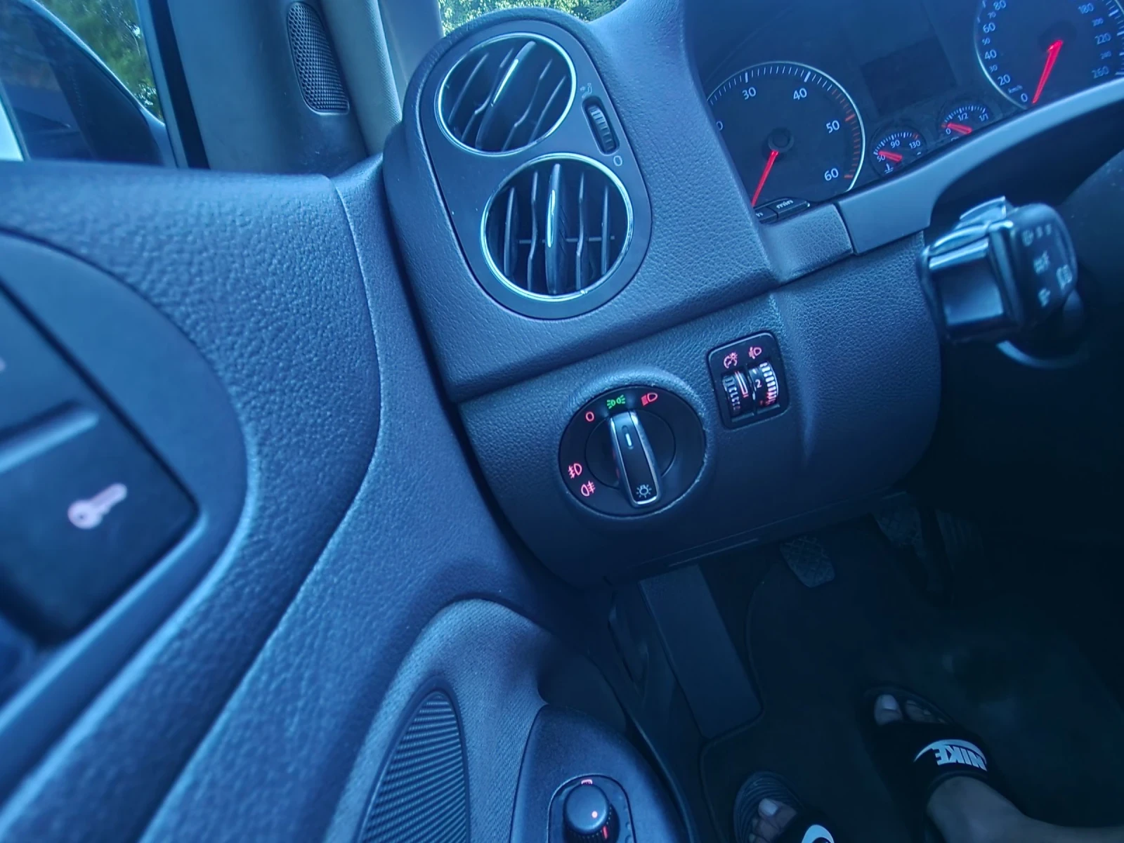 VW Golf 1.9TDI 105к.с., снимка 10 - Автомобили и джипове - 55411406