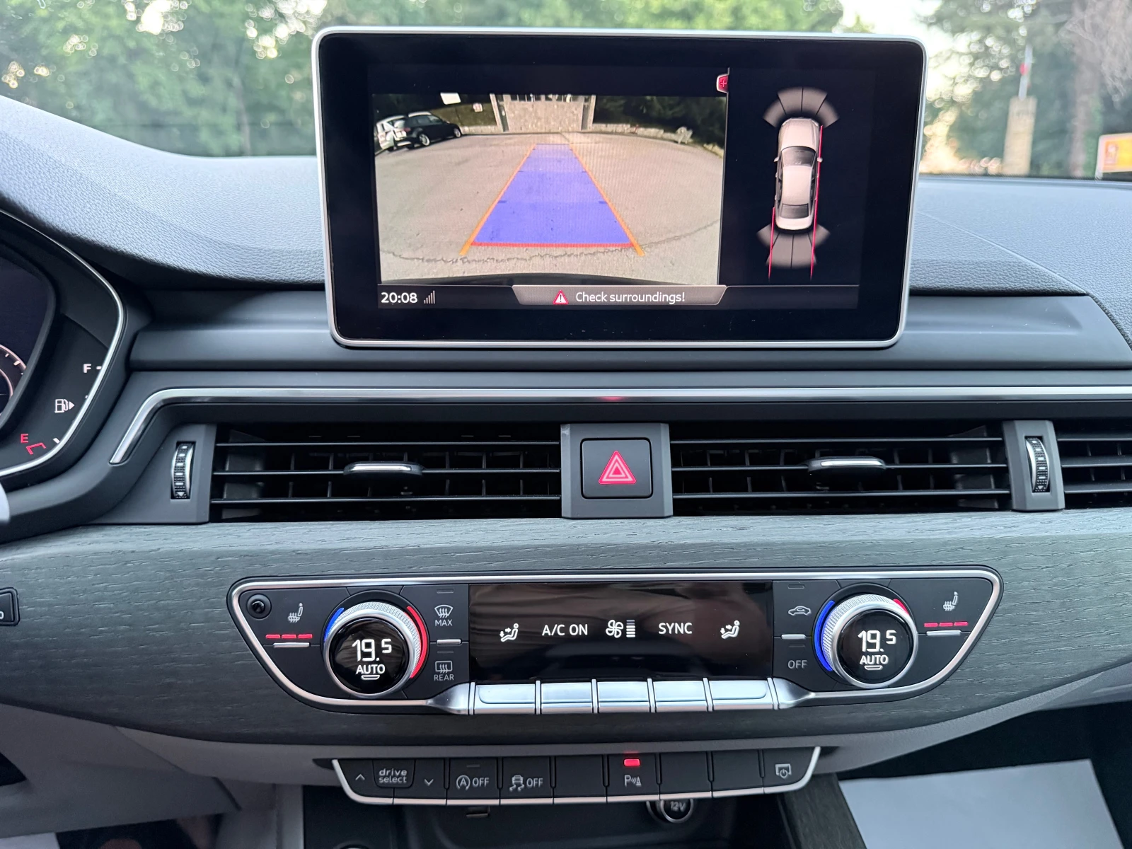 Audi A4 2.0TFSI* S-Line* quattro* Full-Led* Digital-Cocpit, снимка 13 - Автомобили и джипове - 55829807