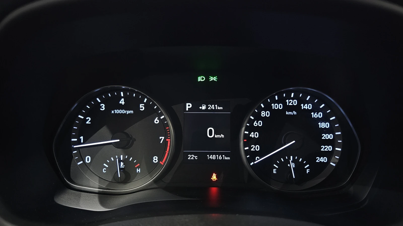 Hyundai I30 1.4T Style* BLIND SPOT* ПОДГРЕВ ВОЛАН* КРАЙНА ЦЕНА, снимка 8 - Автомобили и джипове - 56133492