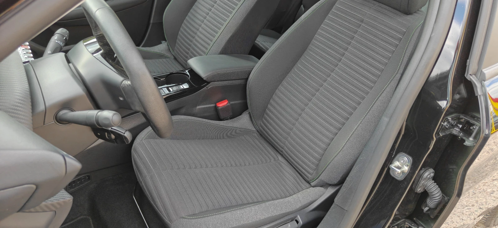 Peugeot 208 50Kw-50хил-25г, снимка 11 - Автомобили и джипове - 56256675