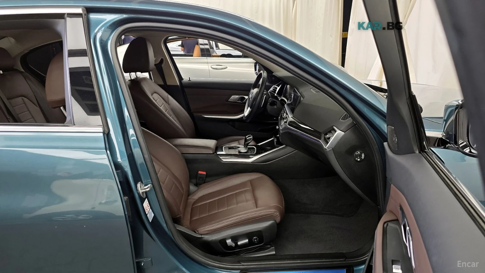 BMW 320 LUXURY* 360CAMERA* HEADUP, снимка 14 - Автомобили и джипове - 56563661