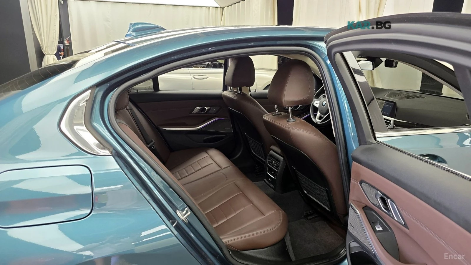 BMW 320 LUXURY* 360CAMERA* HEADUP, снимка 15 - Автомобили и джипове - 56563661