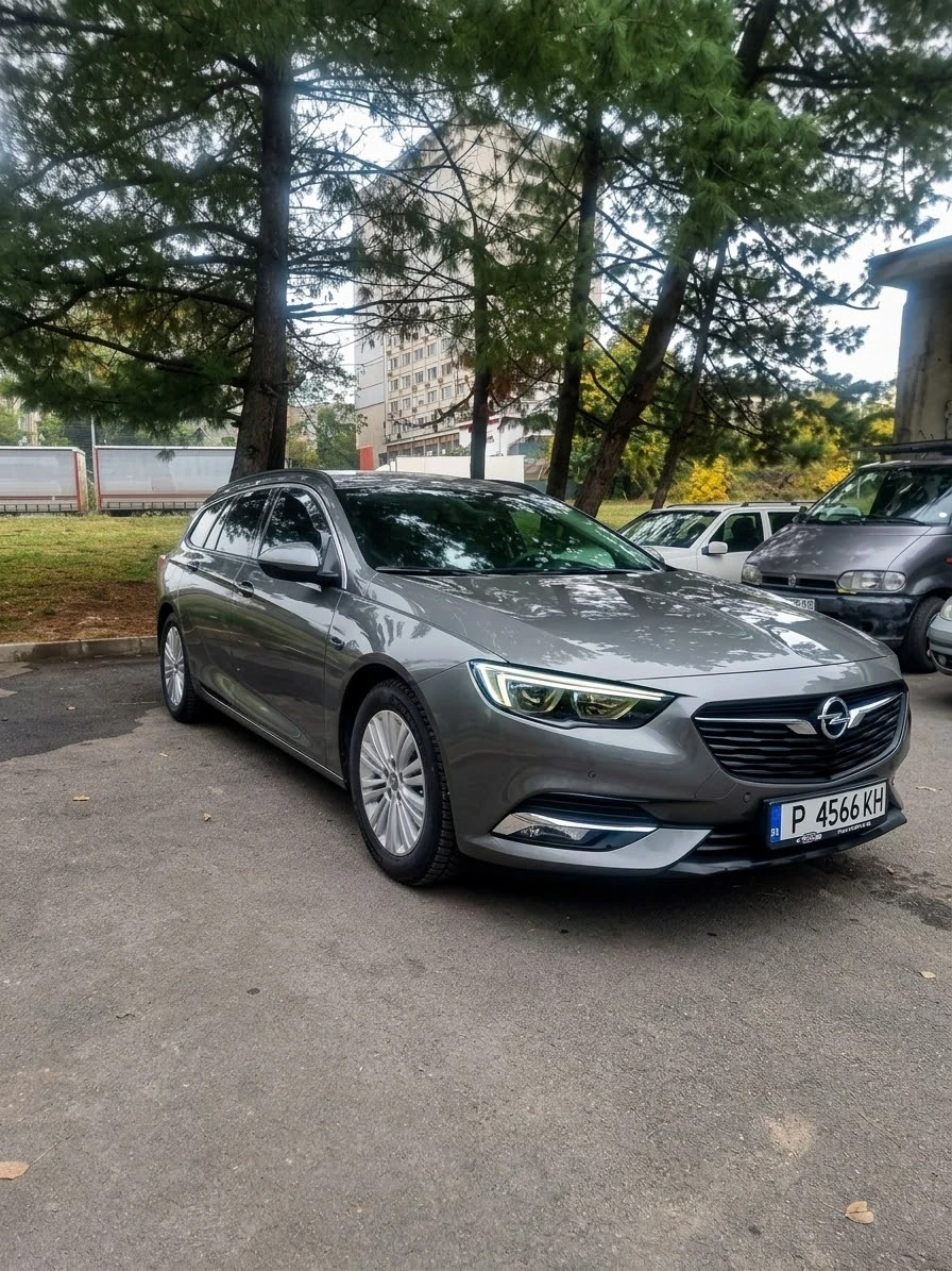 Opel Insignia 1.6, снимка 2 - Автомобили и джипове - 56649477