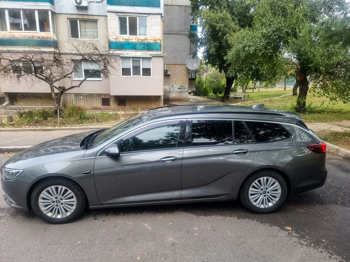 Opel Insignia 1.6, снимка 8 - Автомобили и джипове - 56649477