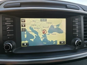 Kia Sorento 2.2 CRDI , PANO , 7 местна, снимка 12