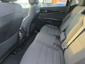 Kia Sorento 2.2 CRDI , PANO , 7 местна, снимка 15