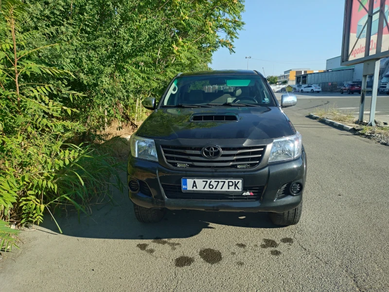 Toyota Hilux, снимка 1 - Автомобили и джипове - 48489957