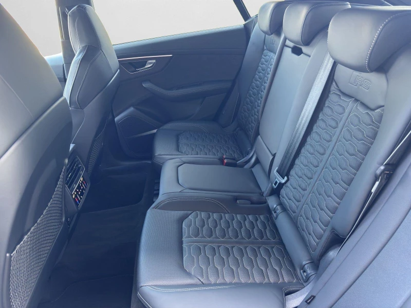 Audi RSQ8 FACELIFT/CARBON/B&O/HEAD UP/360/MATRIX/23/, снимка 15 - Автомобили и джипове - 52340355