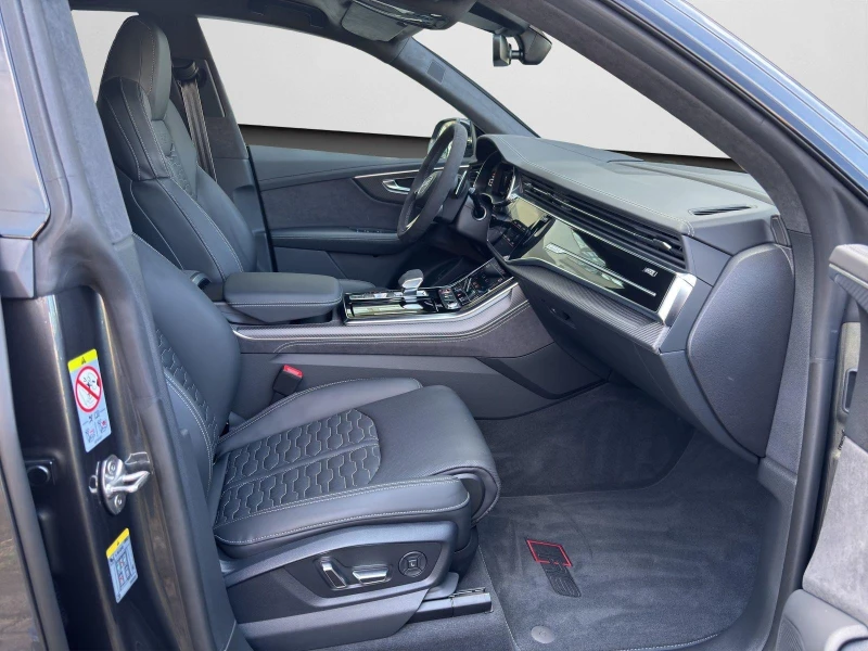 Audi RSQ8 FACELIFT/CARBON/B&O/HEAD UP/360/MATRIX/23/, снимка 14 - Автомобили и джипове - 52340355