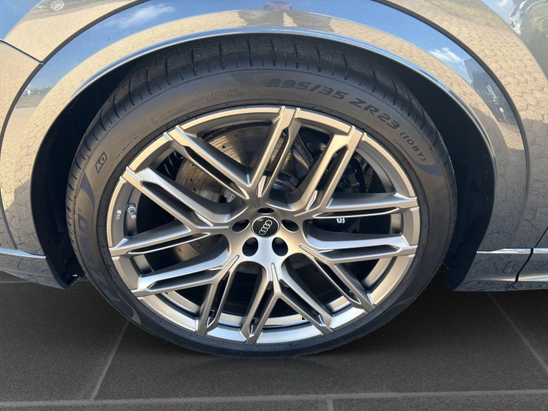 Audi RSQ8 FACELIFT/CARBON/B&O/HEAD UP/360/MATRIX/23/, снимка 7 - Автомобили и джипове - 52340355