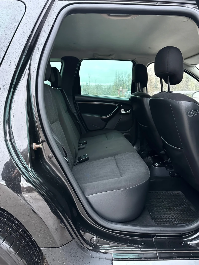 Dacia Duster 1.6 / 105, снимка 12 - Автомобили и джипове - 52594806