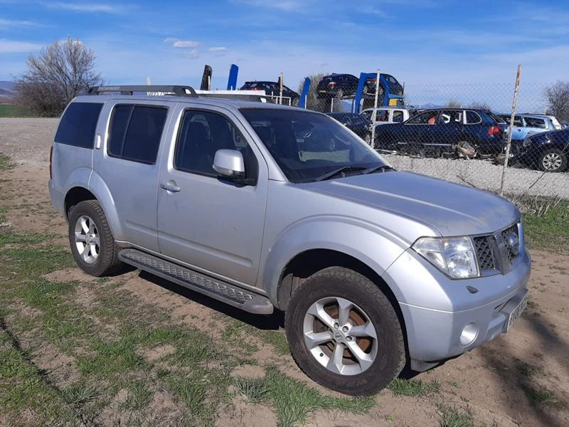 Nissan Pathfinder 2.5 dci auto - изображение 2