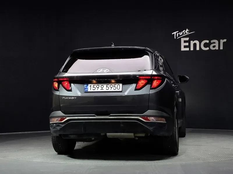 Hyundai Tucson 2.0 2Wd Modern, снимка 4 - Автомобили и джипове - 55936764