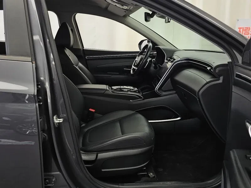 Hyundai Tucson 2.0 2Wd Modern, снимка 11 - Автомобили и джипове - 55936764