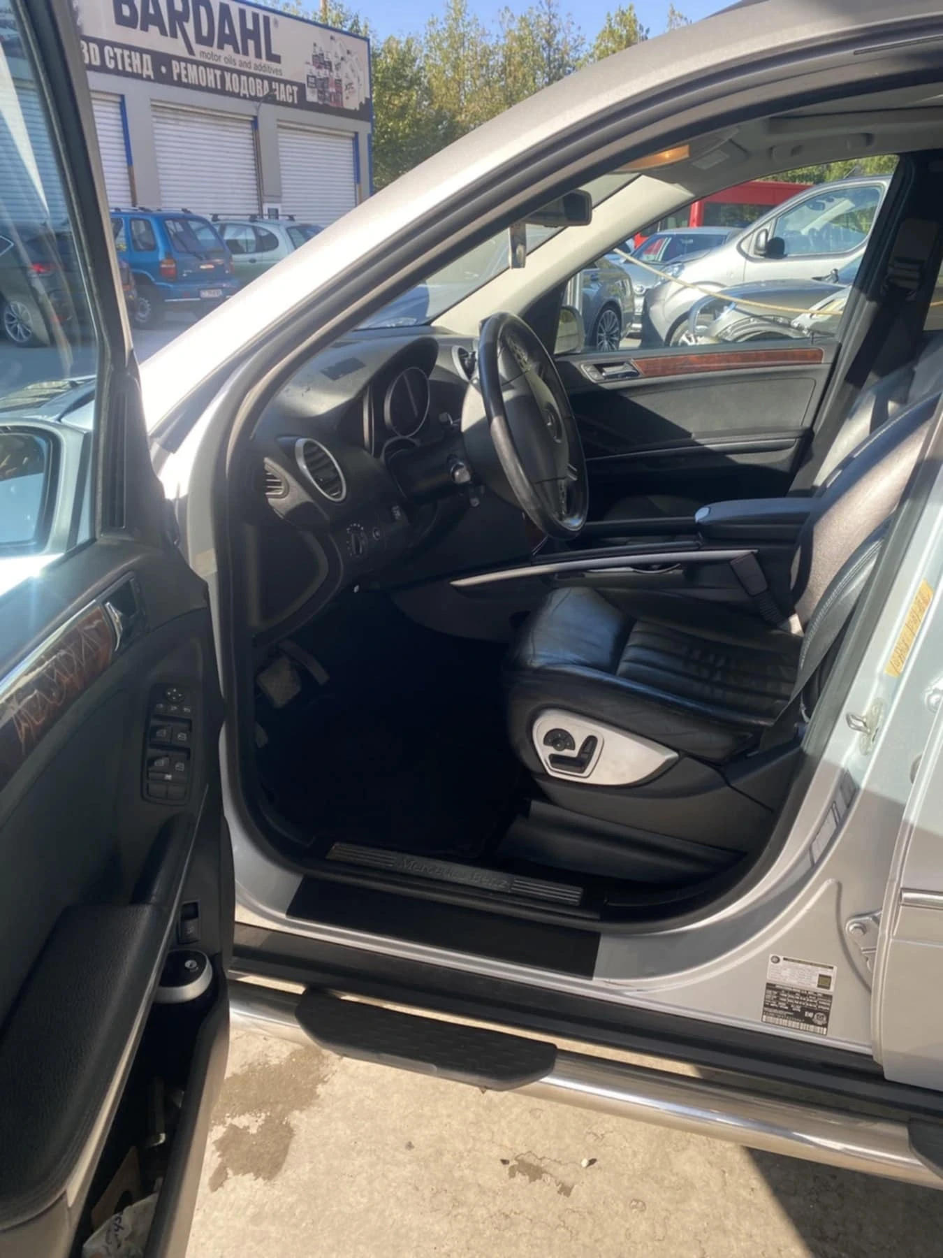 Mercedes-Benz ML 500 ML500 - изображение 7