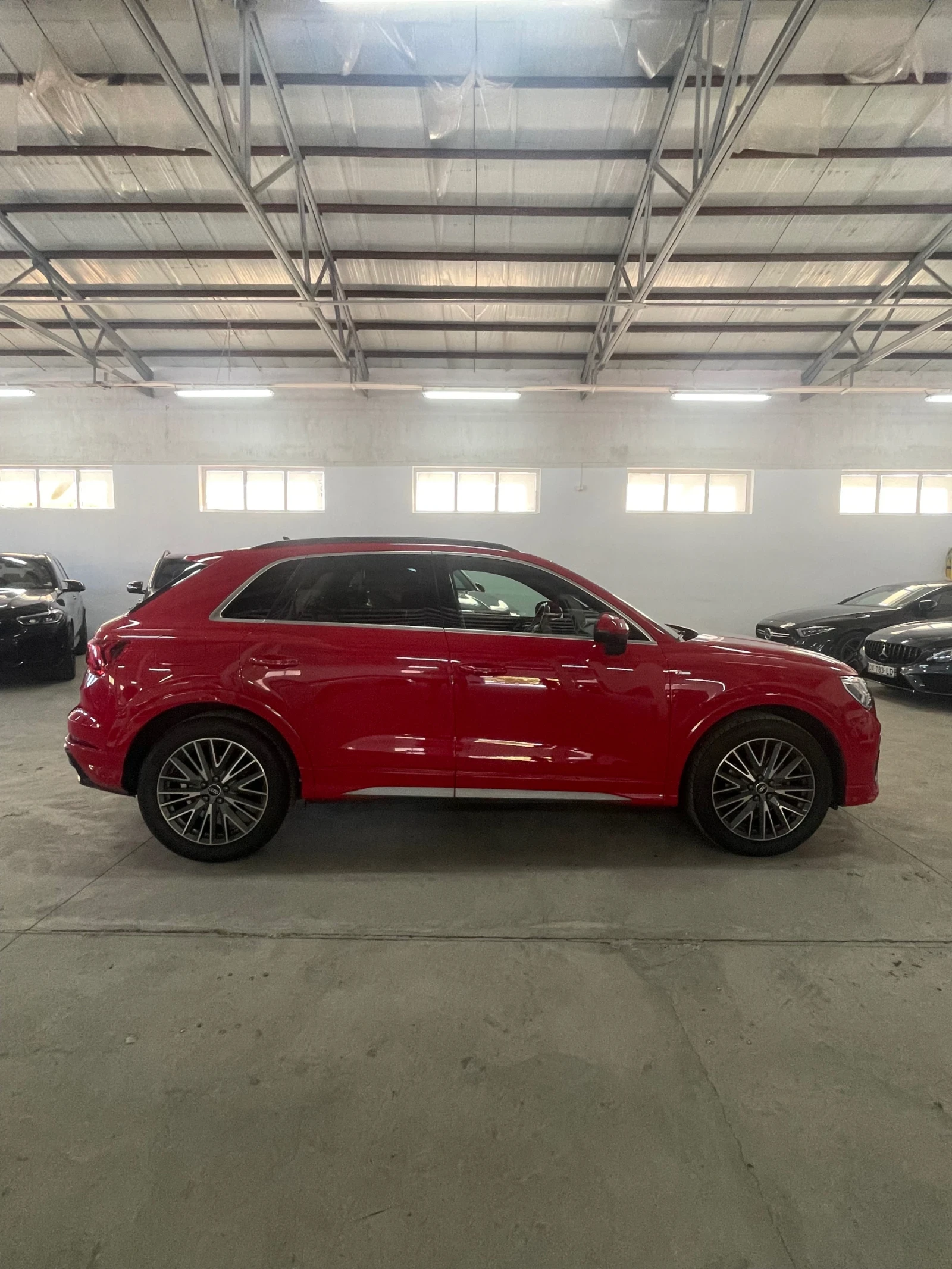 Audi Q3 35 TFSI/Sline/Гаранция/Дистр/камера/подгр/Кейлес/! - изображение 7