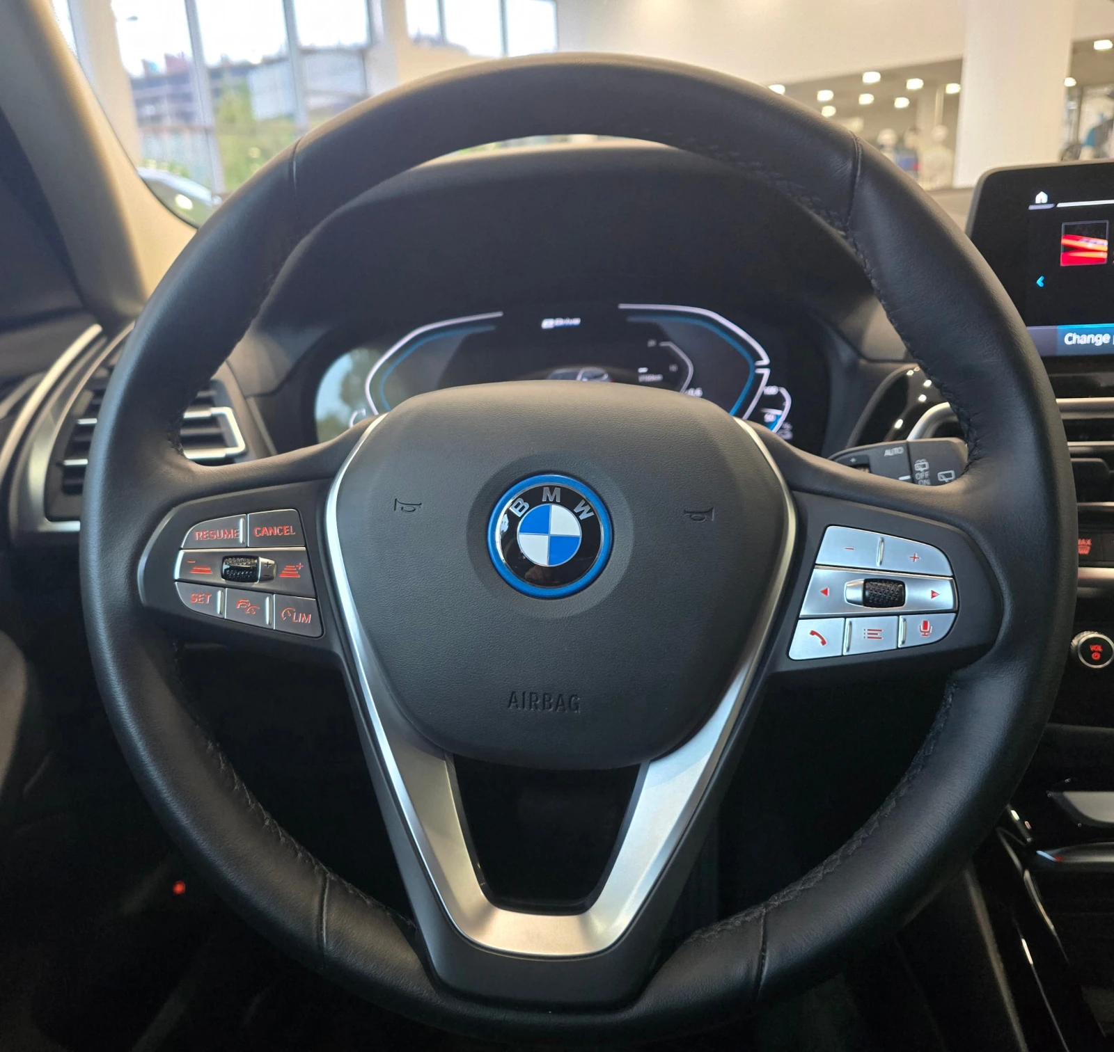 BMW X3 xDrive30e Plug-in Hybrid Facelift | Mobile.bg   11