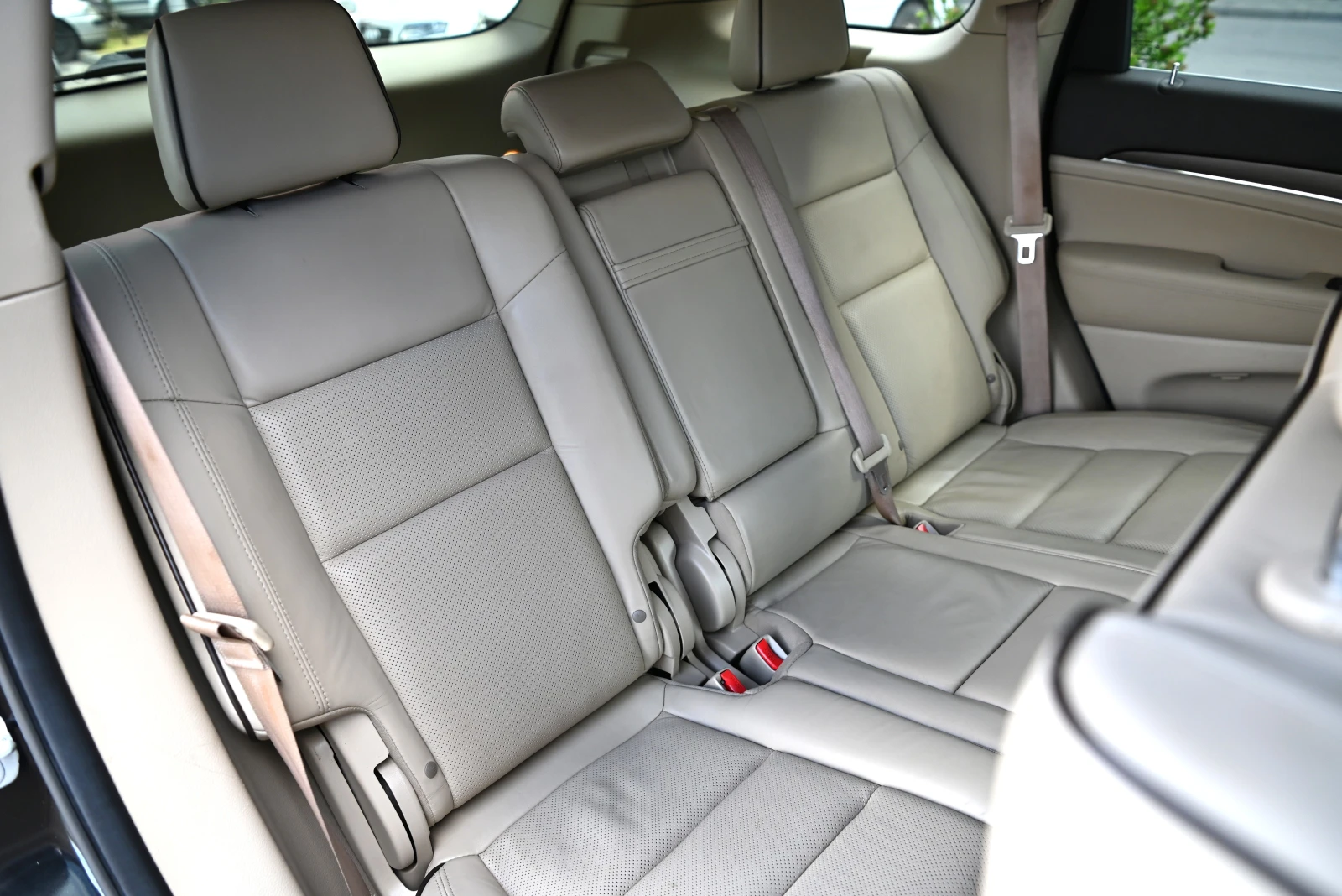 Jeep Grand cherokee Hemi 5.7 Overland  - изображение 10