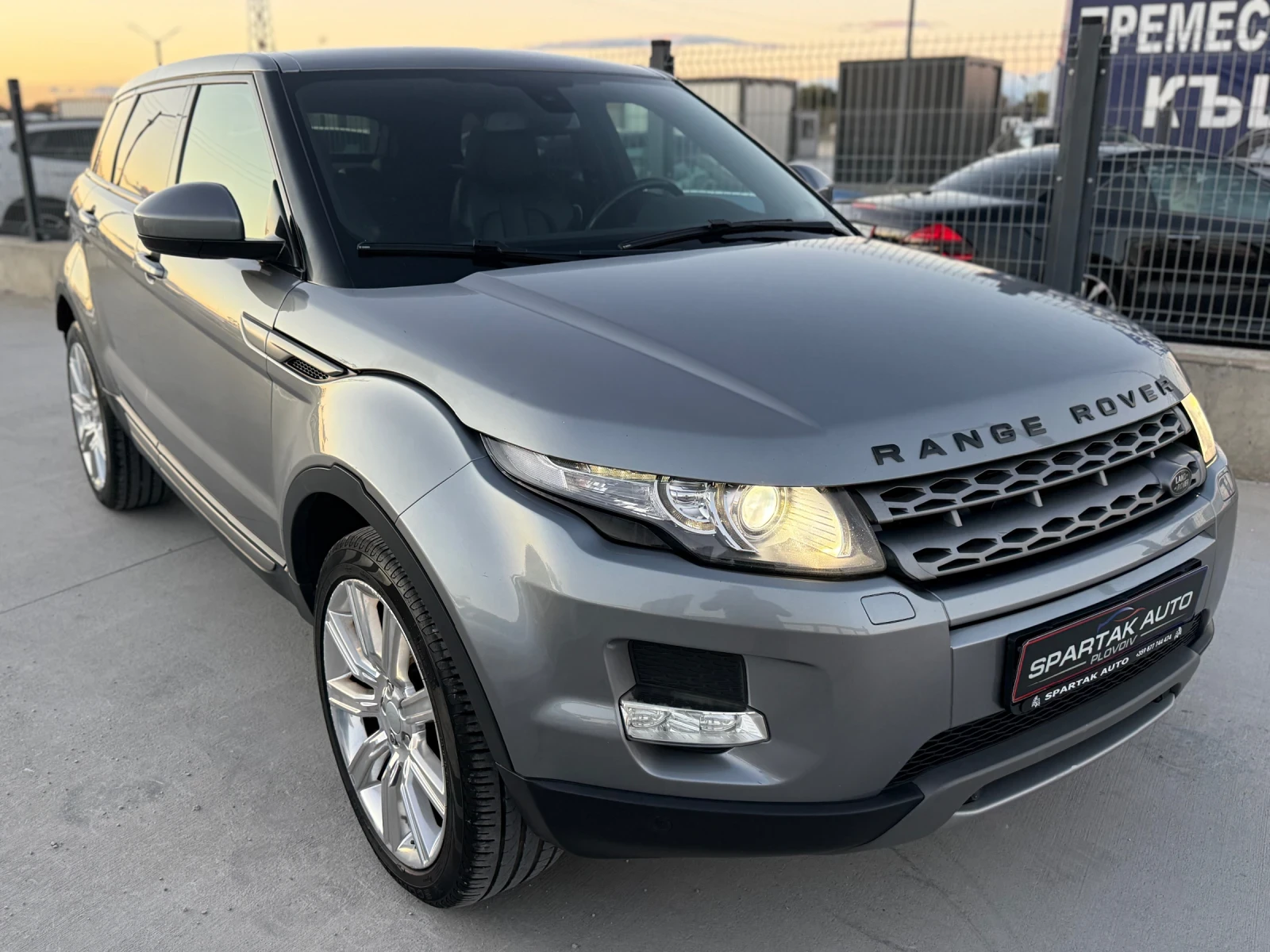 Land Rover Range Rover Evoque 2.2D* 2016г* 4Х4* АВТОМАТИК* Теглич* 227.000КМ*  - изображение 3