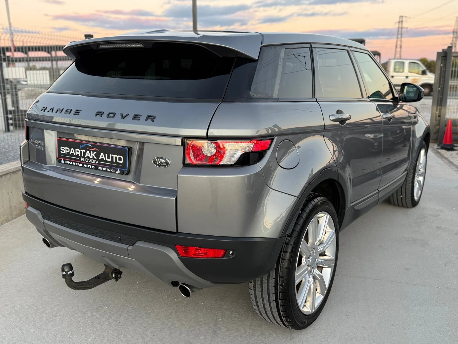 Land Rover Range Rover Evoque 2.2D* 2016г* 4Х4* АВТОМАТИК* Теглич* 227.000КМ*  - изображение 4