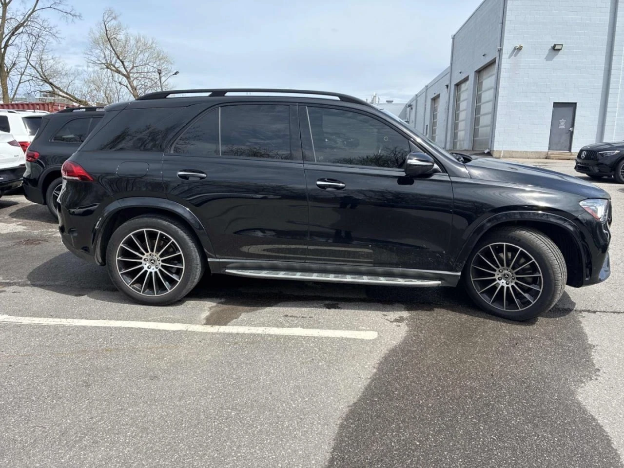 Mercedes-Benz GLE 350 Burmester* 360view* Подгрев* Pano* Обдухване* , снимка 2 - Автомобили и джипове - 54218912