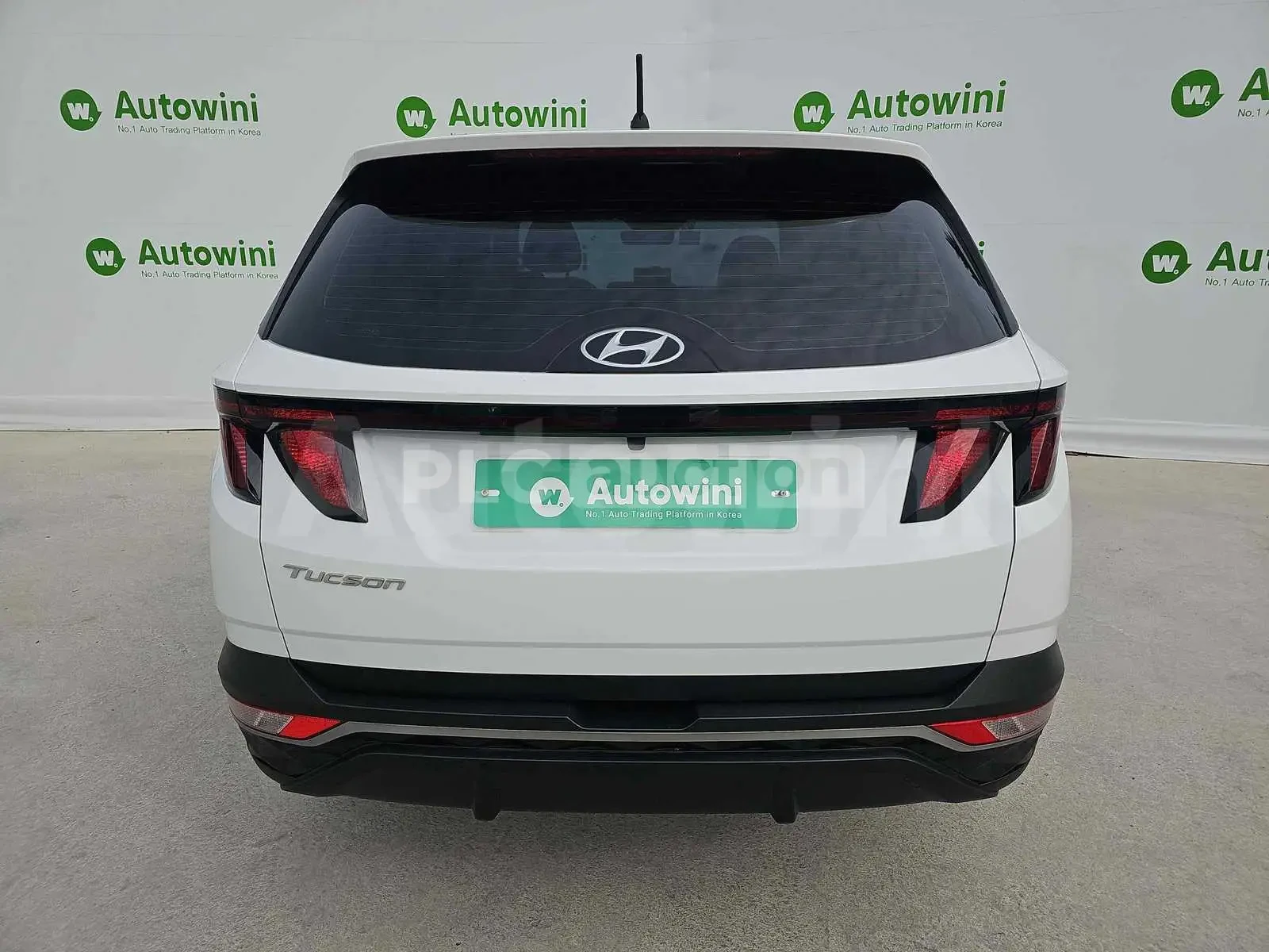 Hyundai Tucson ПОДГРЕВИ * ДВА КЛЮЧА * , снимка 4 - Автомобили и джипове - 54285797