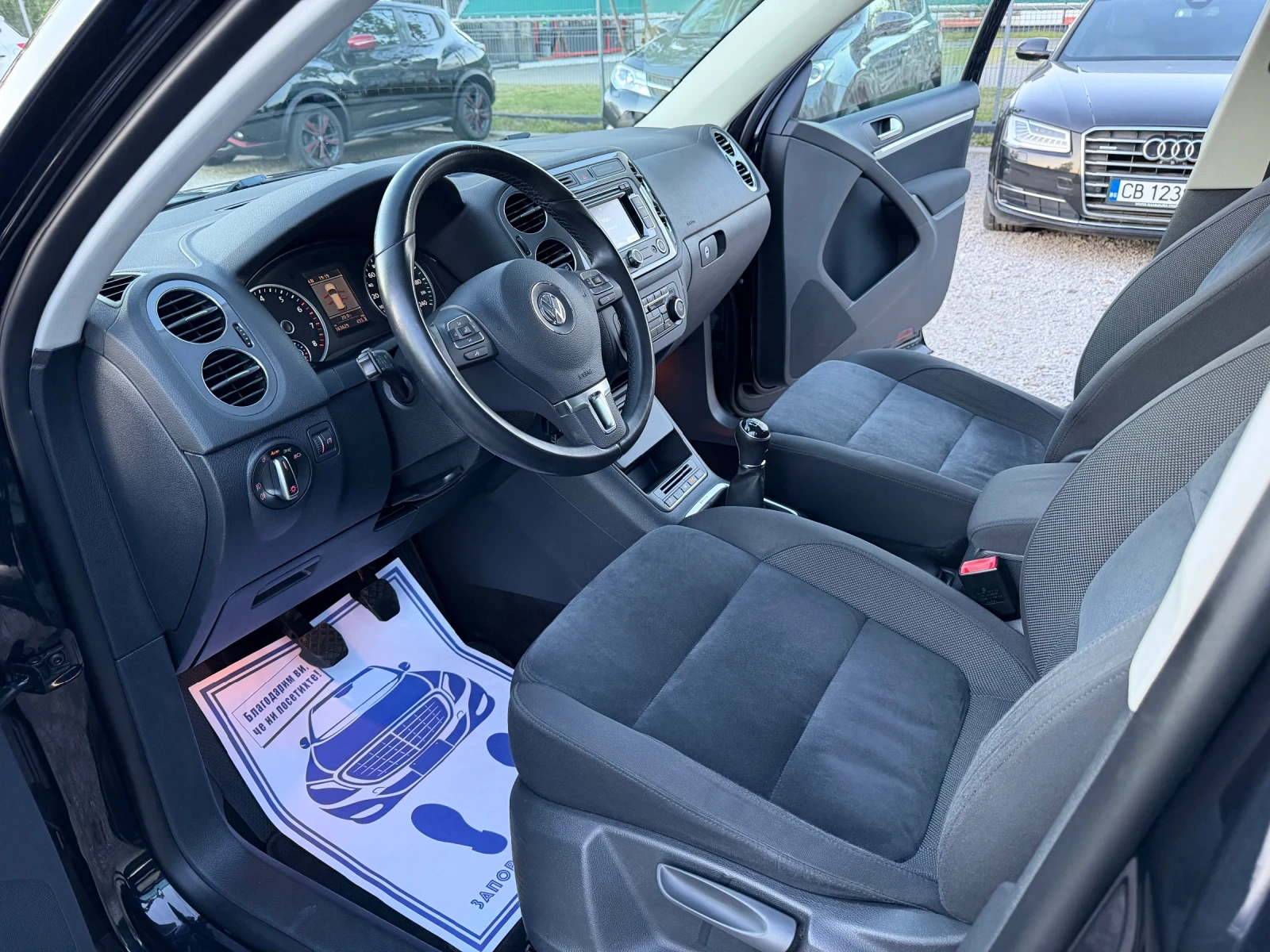 VW Tiguan 2.0 TSI 4 Motion  * Ръчни Скорости * 163629 км., снимка 10 - Автомобили и джипове - 54438147