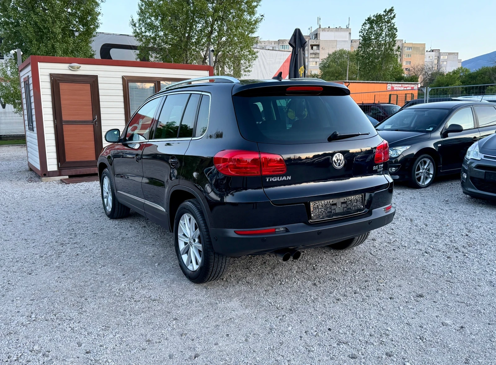 VW Tiguan 2.0 TSI 4 Motion  * Ръчни Скорости * 163629 км., снимка 3 - Автомобили и джипове - 54438147