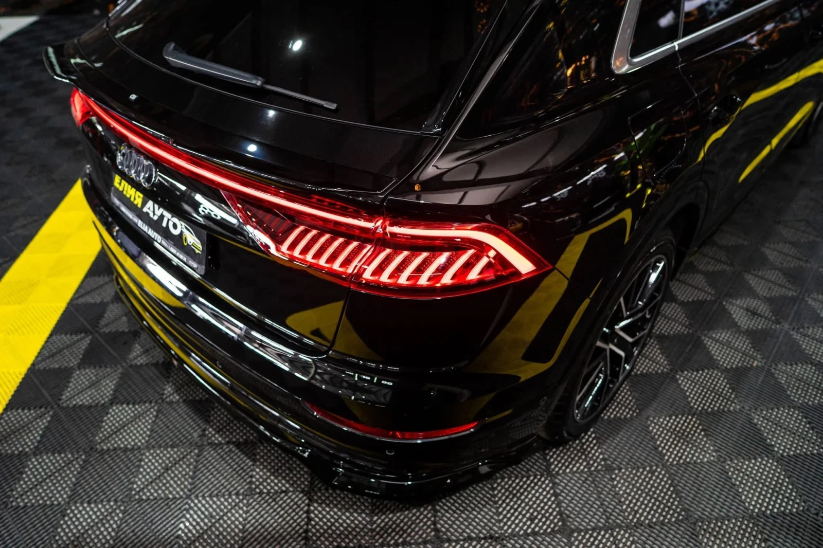 Audi Q8 50TDI QUATTRO MATRIX ПАНО B&O ЛИЗИНГ 100%, снимка 9 - Автомобили и джипове - 54817808