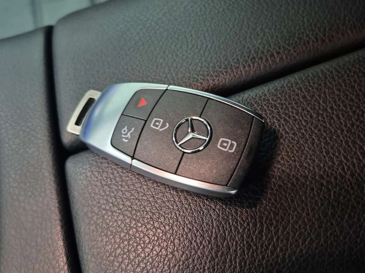 Mercedes-Benz GLE 350 ПАНОРАМА/BURMESTER/ДИСТРОНИК/360 КАМЕРИ, снимка 8 - Автомобили и джипове - 55288142