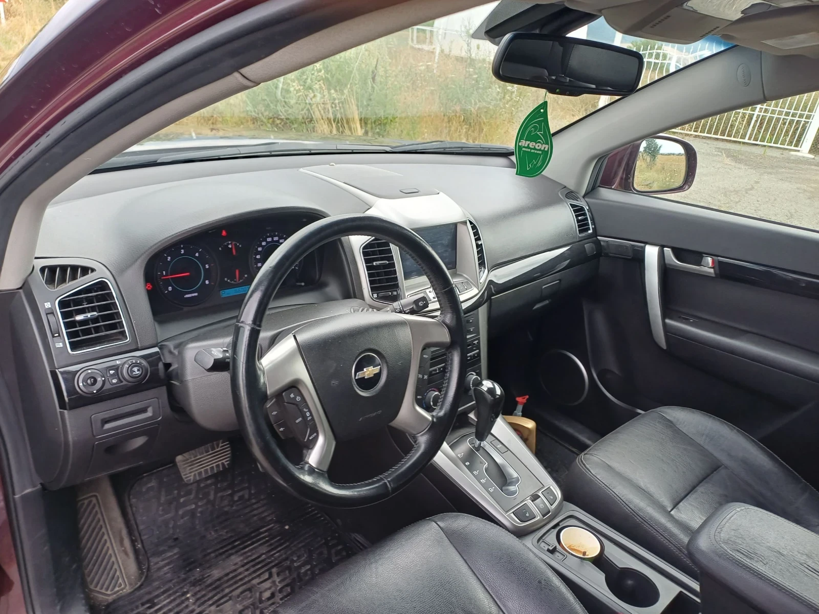 Chevrolet Captiva 2.2 184к.с 4?4 автомат, снимка 8 - Автомобили и джипове - 55379518
