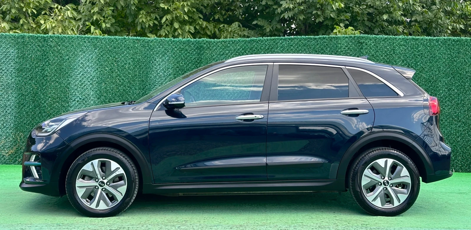 Kia Niro DYNAMIC- LINE / 64000km  /  64kwh / KAMERA / POD, снимка 4 - Автомобили и джипове - 55711520