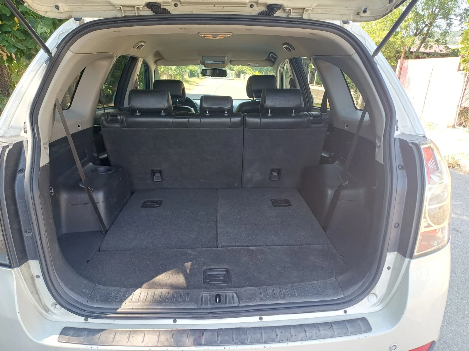 Chevrolet Captiva 2.2 184 к.с   ръчна кутия, снимка 14 - Автомобили и джипове - 55777724
