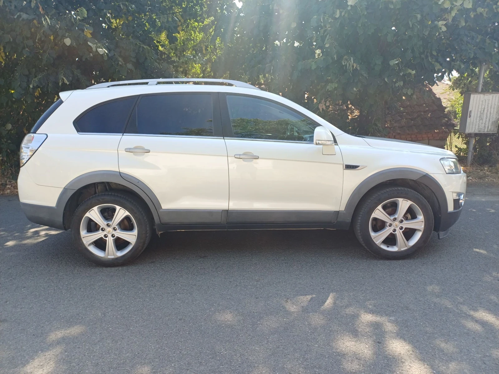Chevrolet Captiva 2.2 184 к.с   ръчна кутия, снимка 3 - Автомобили и джипове - 55777724