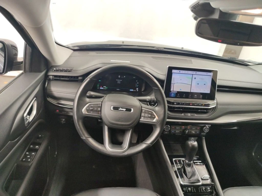 Jeep Compass 1.3 Turbo 4x4 Leather Navi, снимка 9 - Автомобили и джипове - 56207530