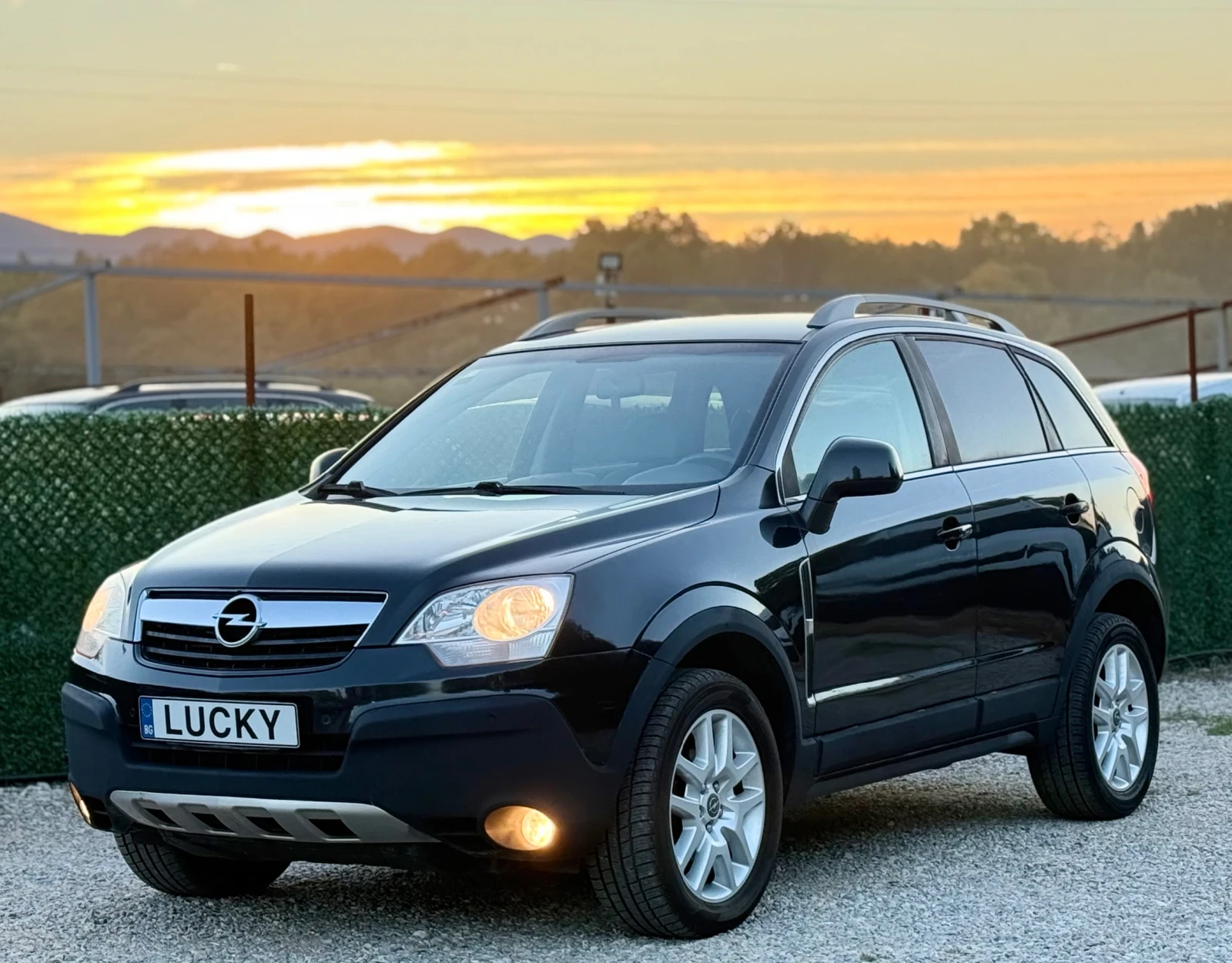 Opel Antara 2.0TDCi 4x4//ИТАЛИЯ, снимка 3 - Автомобили и джипове - 56217302