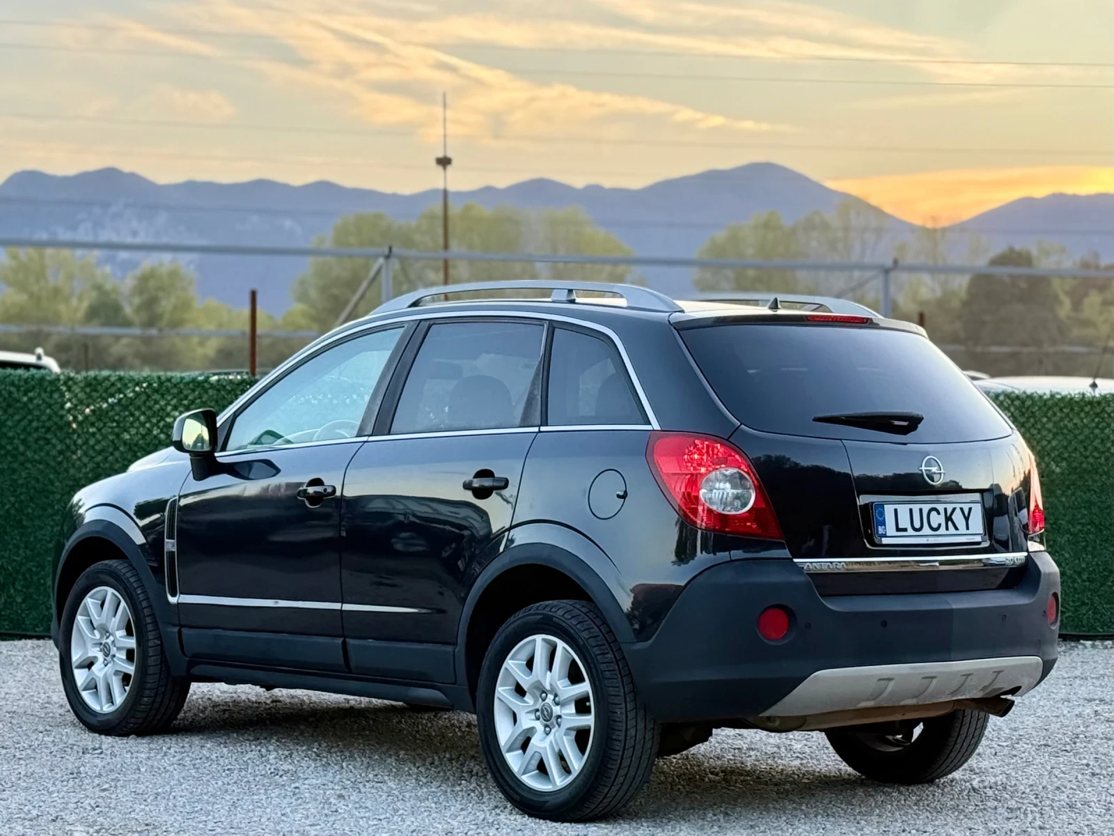 Opel Antara 2.0TDCi 4x4//ИТАЛИЯ, снимка 5 - Автомобили и джипове - 56217302
