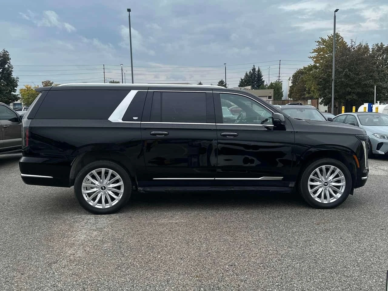Cadillac Escalade * 4WD Luxury * CARFAX * ����� �� ����������� | Mobile.bg � ����������� 3