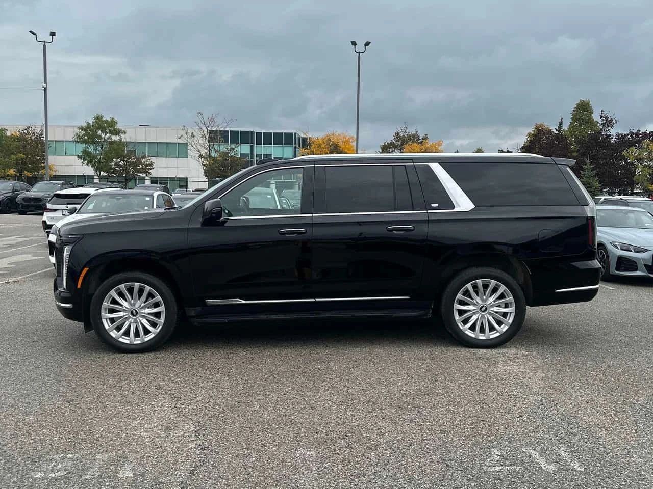 Cadillac Escalade * 4WD Luxury * CARFAX * ����� �� ����������� | Mobile.bg � ����������� 2
