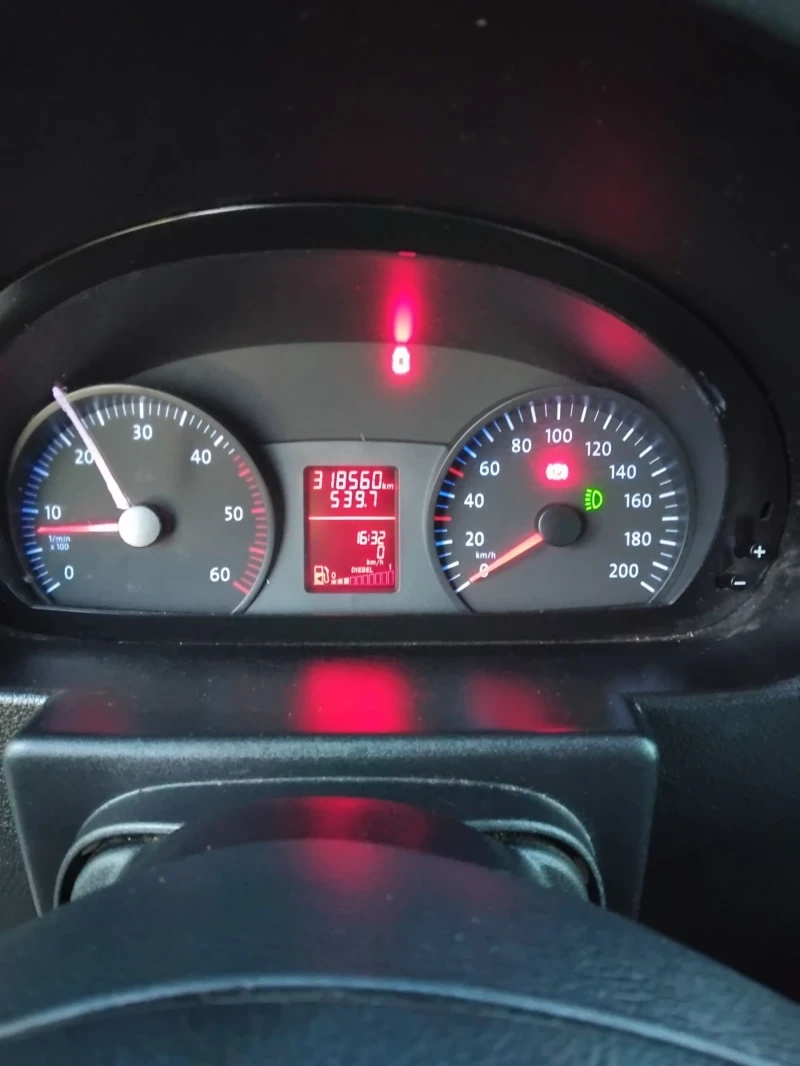 VW Crafter, снимка 13 - Бусове и автобуси - 52544151