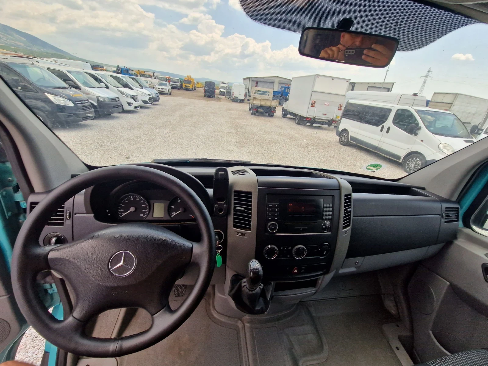 Mercedes-Benz Sprinter 318 3.0 V6 180 PS - изображение 8