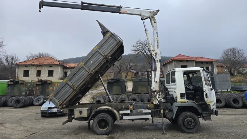 Daf 45.160 Тристранен самосвал с кран, снимка 3 - Камиони - 53294173