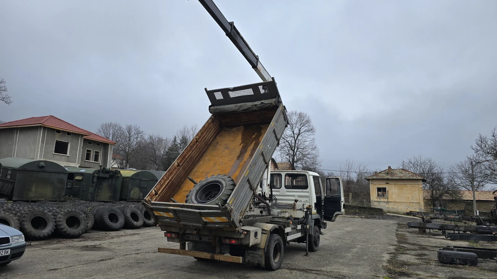 Daf 45.160 Тристранен самосвал с кран - изображение 4