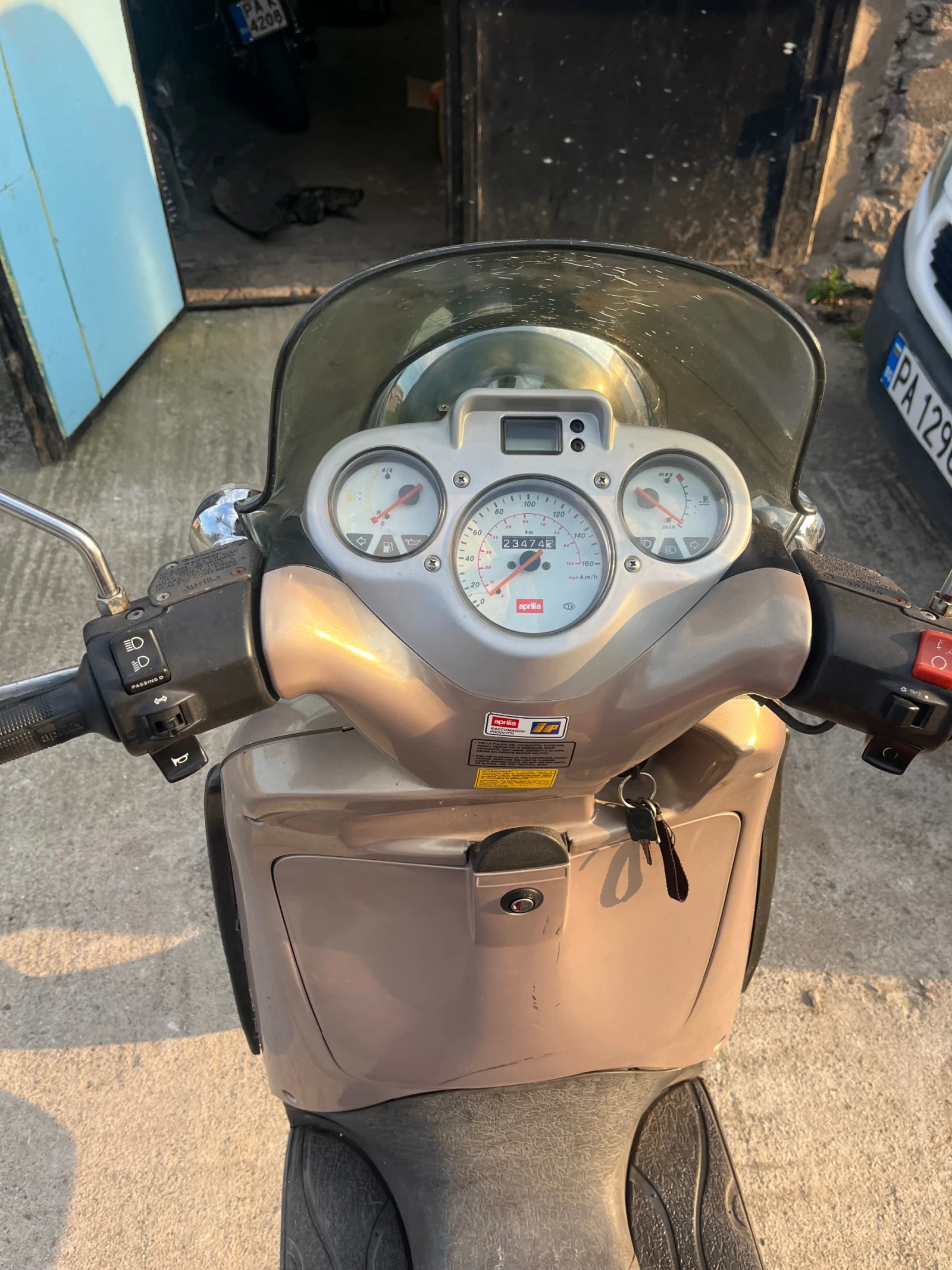 Aprilia Scarabeo Scarabeo 125 - изображение 2